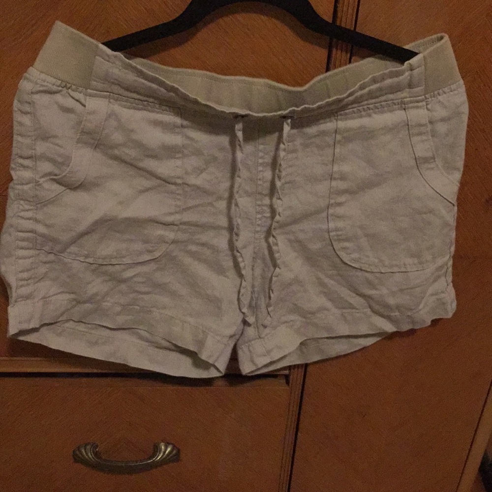 Athleta khaki linen shorts